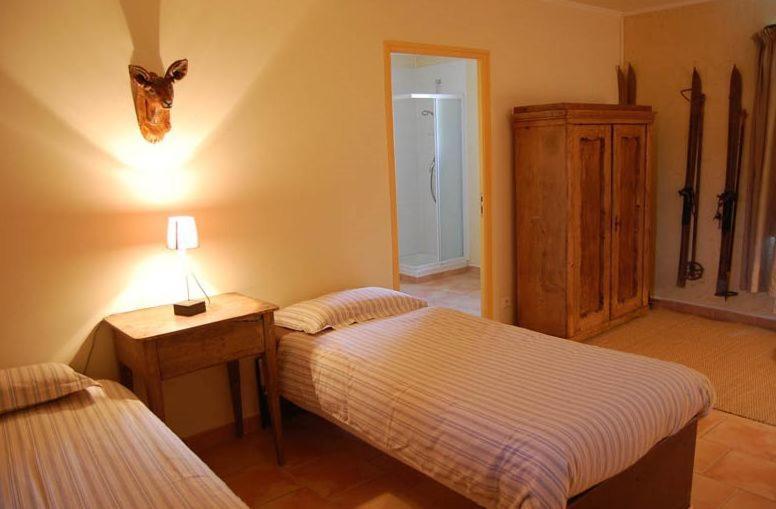 Hotel Le Relais Du Luberon Maubec  Room photo